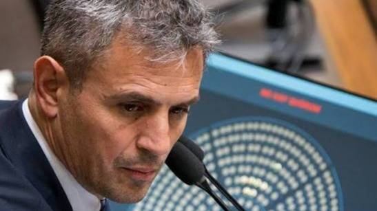 “No hay duda de su continuidad”: Menem respaldó a Caputo y denunció operaciones para desplazarlo