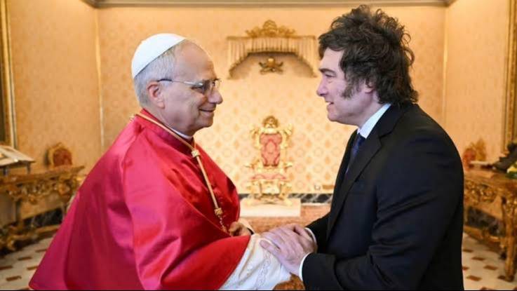 El Gobierno aseguró que está dispuesto a reprogramar la visita del papa León XIV si su salud lo requiere