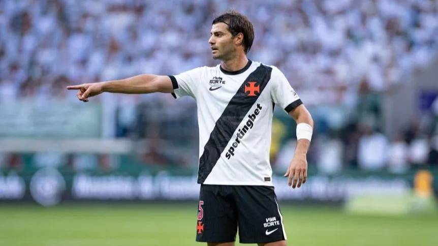 Santiago Sosa y la ausencia de Leandro Paredes en Boca ante Vasco: "Es una ventaja para nosotros"