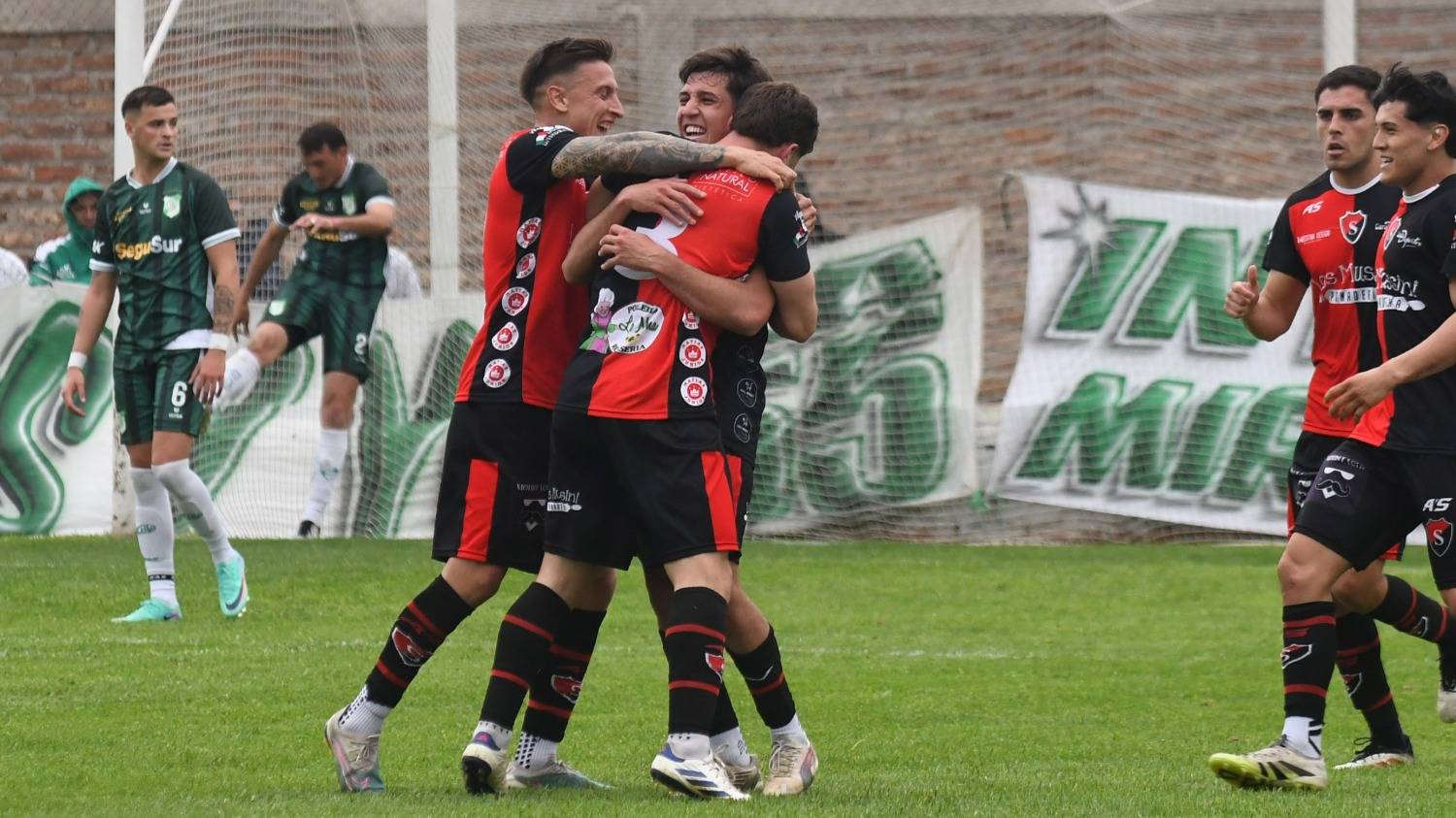 Sporting metió un triunfazo ante Bella Vista para seguir soñando con la salvación