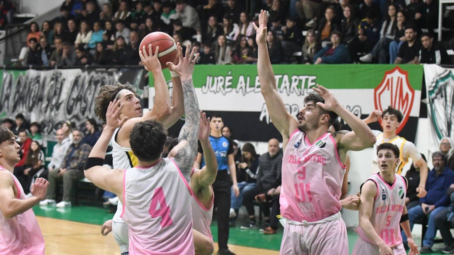 Olimpo sumó más que un triunfo: de visitante y en suplementario ante Villa Mitre, 79-76, por la LBB Oro