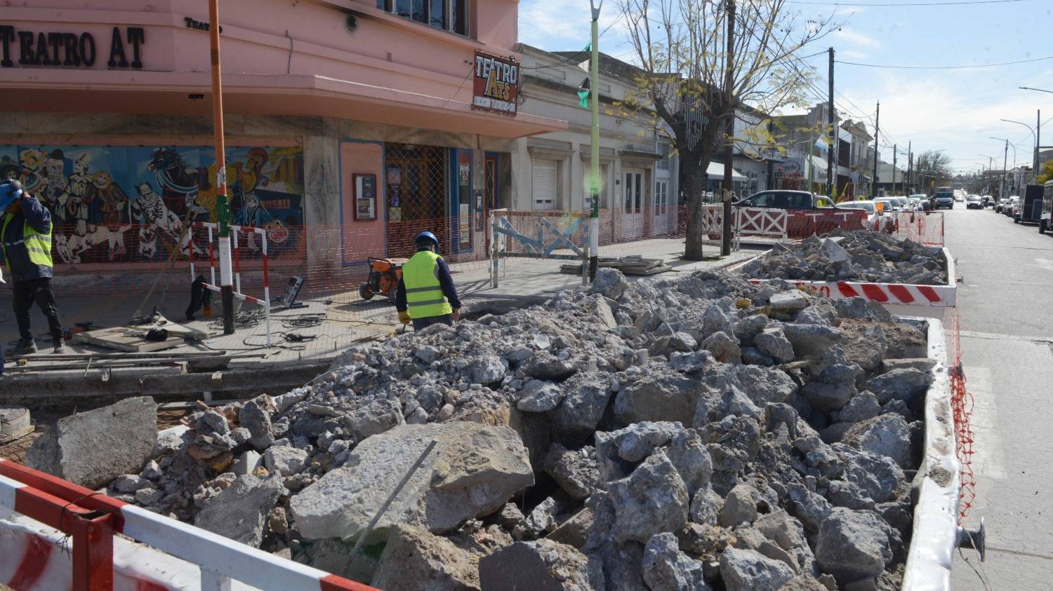 Villa Mitre: cortan calle Caseros hasta noviembre para readecuar los desagües