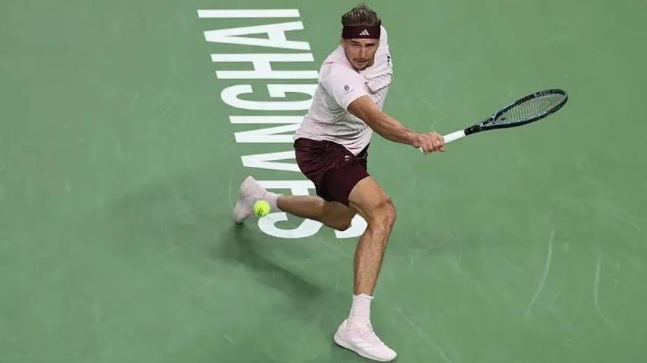 Zverev le ganó un durísimo partido a Búblik y avanzó a cuartos de final en el Masters de Shanghái