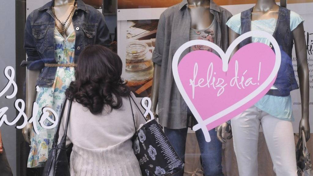 Día de la Madre: en un contexto recesivo, proyectan un gasto promedio de $55.800 por regalo