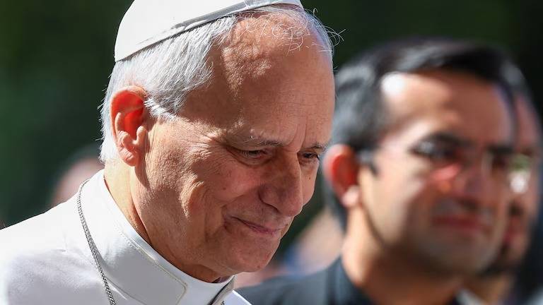 El Vaticano informó que a León XIV le sacaron un tumor maligno del pulmón