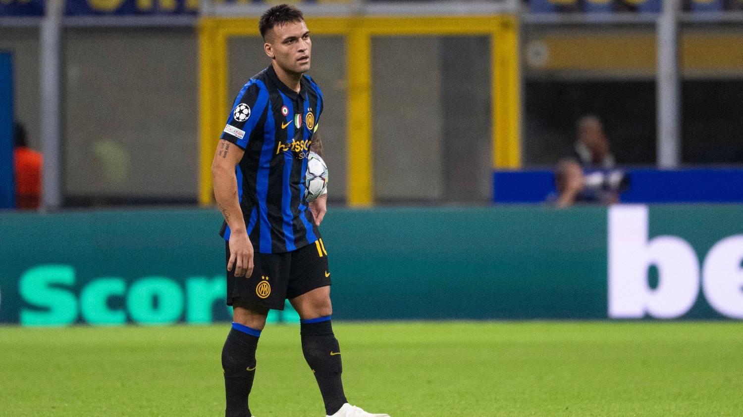 Lautaro marcó dos goles y sigue rompiendo récords, pero Inter sufrió una dura derrota en Champions