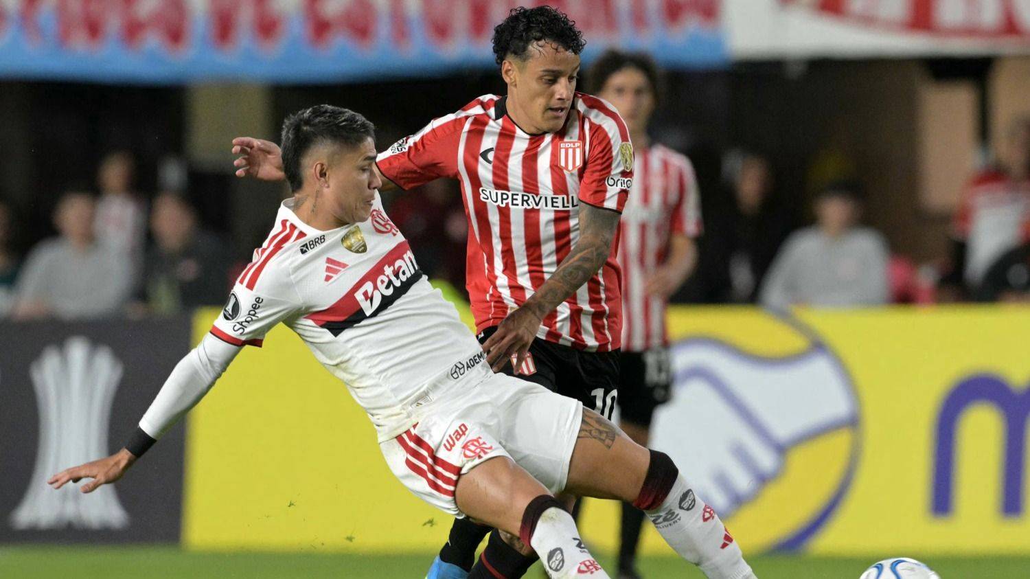 Hora, TV y formaciones: Estudiantes de La Plata recibe a Flamengo por la ida de las semifinales