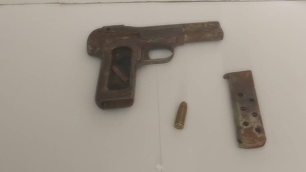 Patagones: un alumno de 13 años fue con una pistola a la escuela