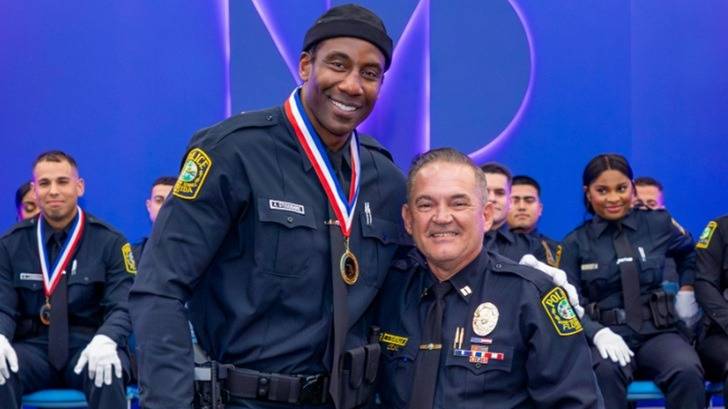 El ex NBA que sigue los pasos de Crockett y Tubbs en la policía de Miami