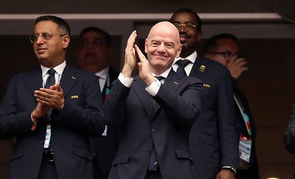 Gianni Infantino pidió disculpas por el proyecto fallido del FIFA Forward Enterprise