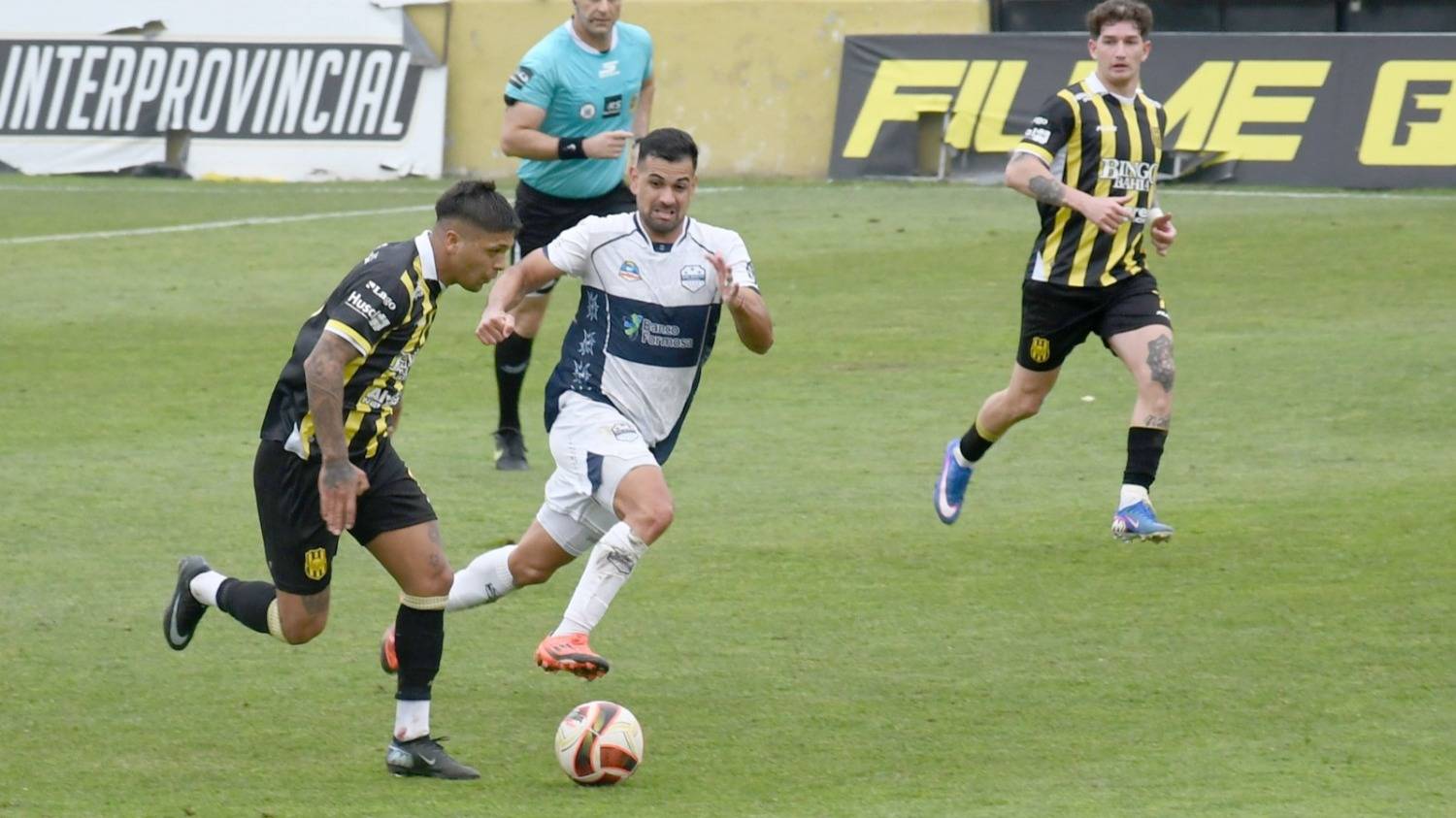 Olimpo cayó 2-0 ante San Martín (Formosa) y ahora piensa en la Reválida