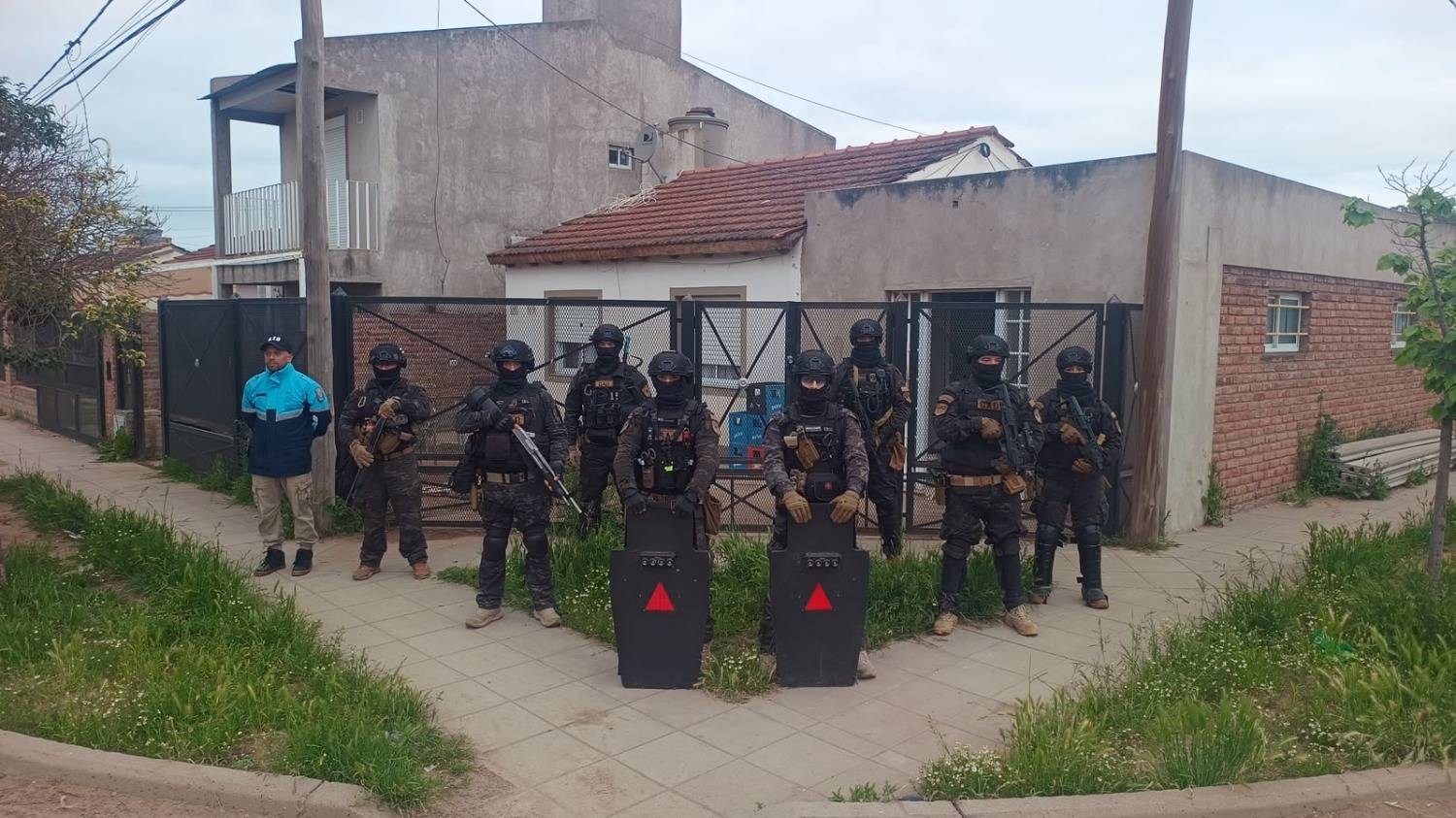 Detuvieron a una mujer por robarle a un abuelo de 85 años