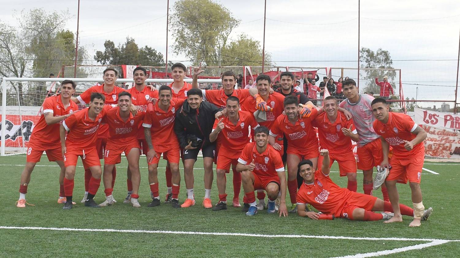 Con la ventaja de la ida y en casa, Huracán intentará cerrar la llave ante Independiente de San Cayetano