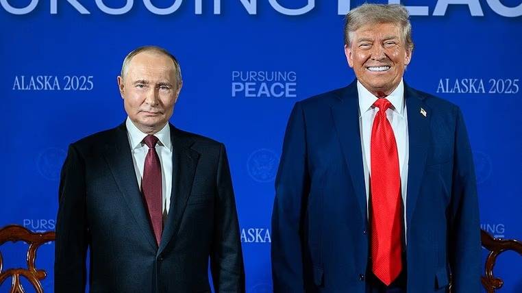 En un giro estratégico, Trump levantó los aranceles a Rusia y apeló al interés nacional
