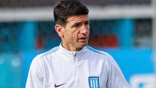 “Chirola” Romero limpió a una figura de Racing en la previa al clásico de Avellaneda