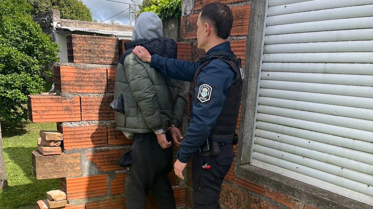 Suárez: un hombre con antecedentes fue detenido por tenencia de cocaína