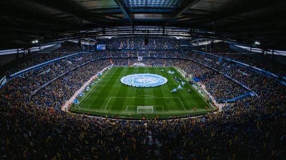 El Manchester City afrontaría una reducción “enorme” de puntos que lo haría descender
