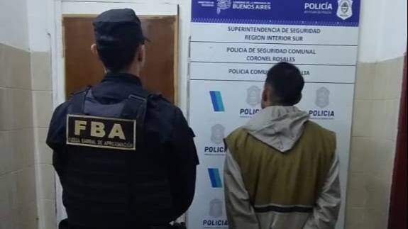 Detienen por violación de domicilio a un hombre con antecedentes