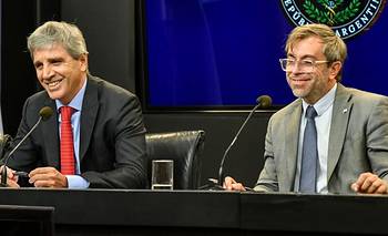 El Gobierno aseguró que no hay atraso cambiario y descartó volatilidad con el dólar en 2027