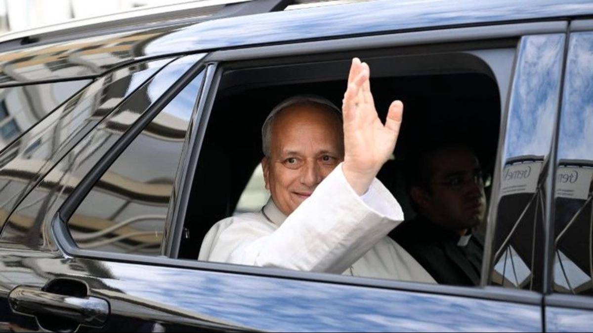 El papa León XIV suspendió su viaje a Asís por recomendación médica