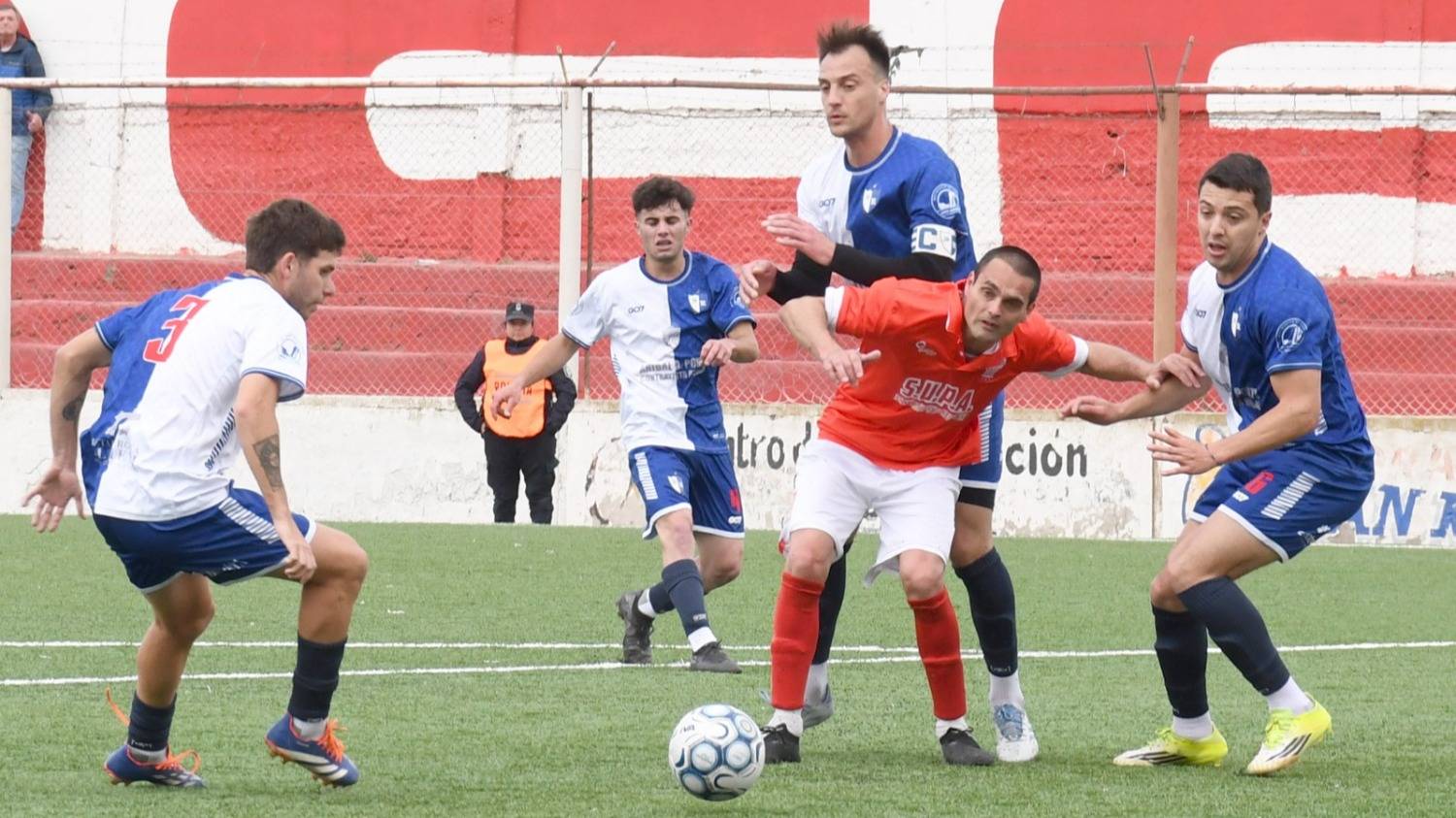Huracán goleó en White e irá con una buena ventaja a la revancha ante Santa Rita