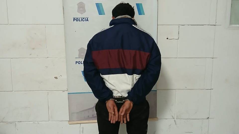 Tres Arroyos: detuvieron a un joven de 20 años tras un intento de robo y ataque armado