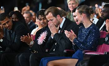 Harry Kane, ganador del Balón de Oro: “Ojalá ser inspiración de niños y niñas”
