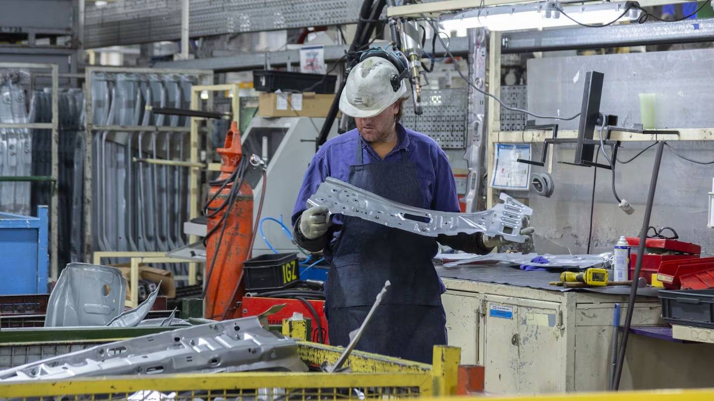 La industria no repunta: cayó en septiembre y acumula nueve meses en baja