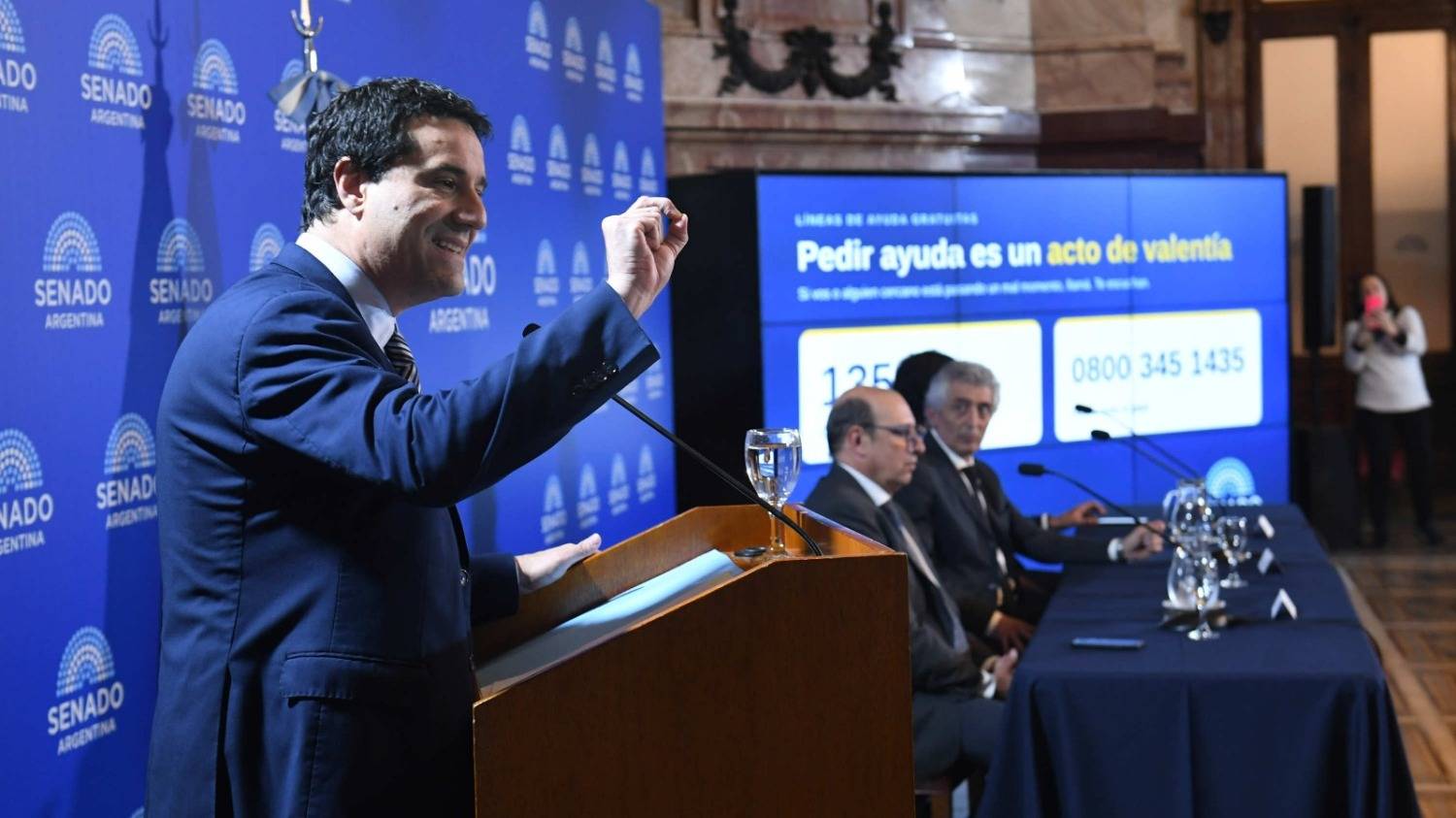 Abad alertó por el suicidio juvenil: “Tenemos que dejar de esperar a que ocurra”
