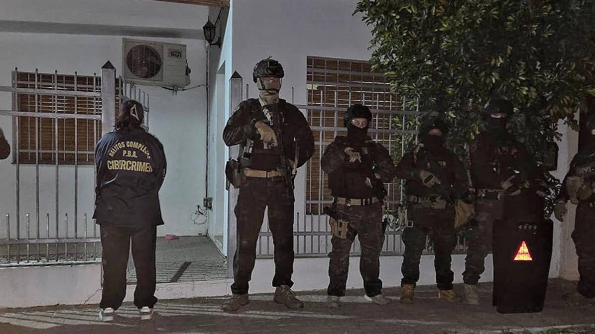 Quién es el detenido por filmar con cámaras ocultas a niñas y mujeres
