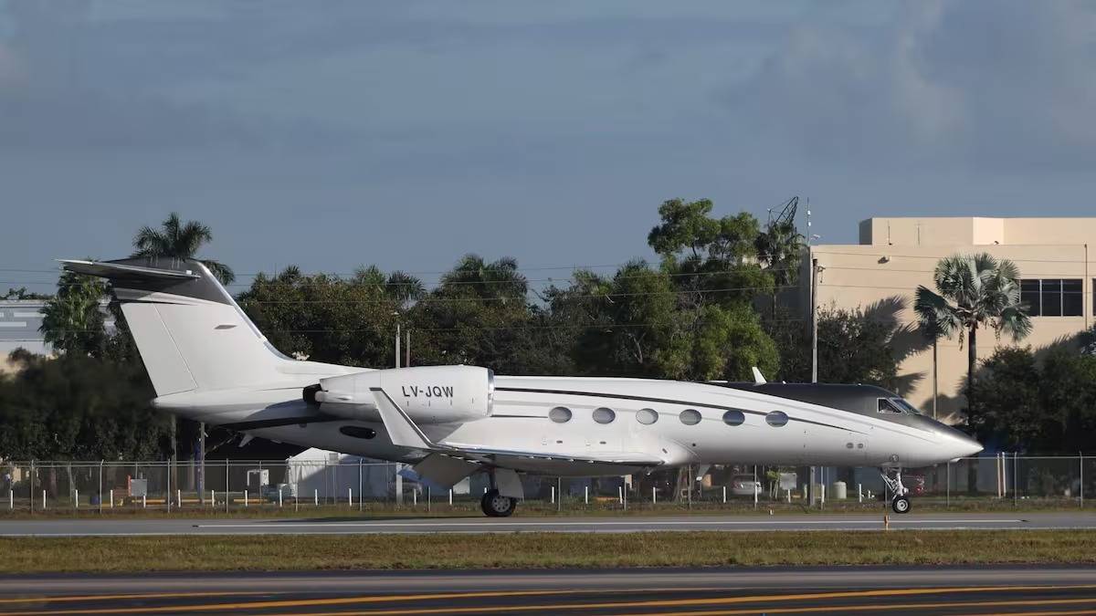 La aerolínea que trasladó a Flávio Bolsonaro de Misiones a Miami, bajo la lupa en la causa ANDIS