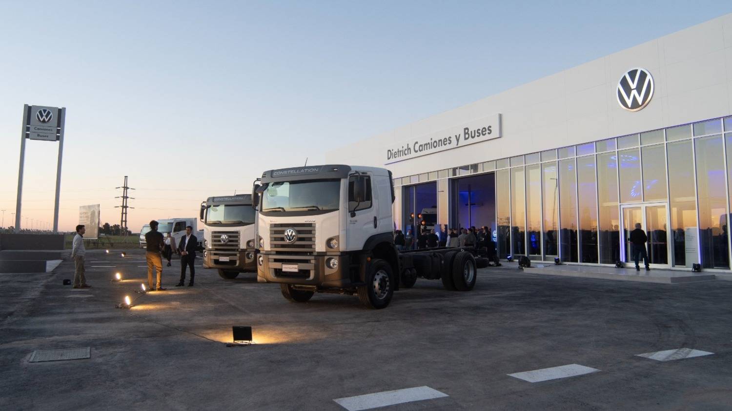 Grupo Dietrich inauguró en Bahía su primer concesionario exclusivo de camiones y buses Volkswagen