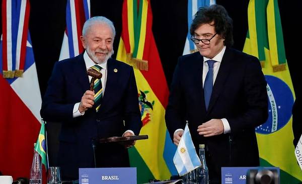 Brasil quiere que el gobierno argentino dé explicaciones por la fuga de Bolsonaro