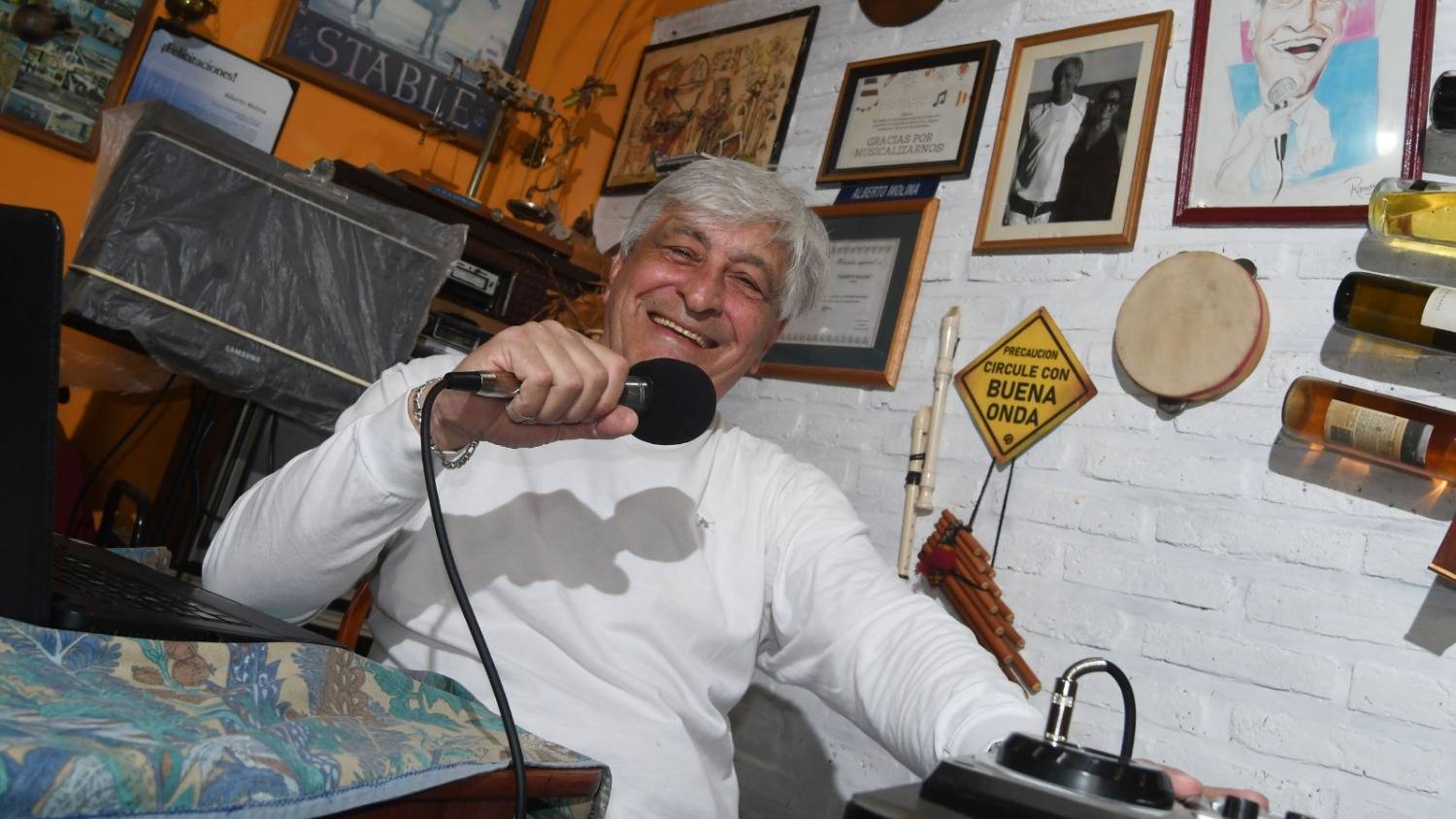 Alberto Molina, una vida entre el mar, el petróleo y la música