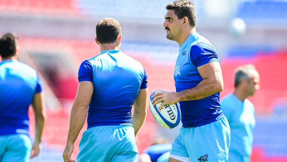 Escándalo por tuits xenófobos del capitán de Los Pumas Escándalo por tuits xenófobos del capitán de Los Pumas