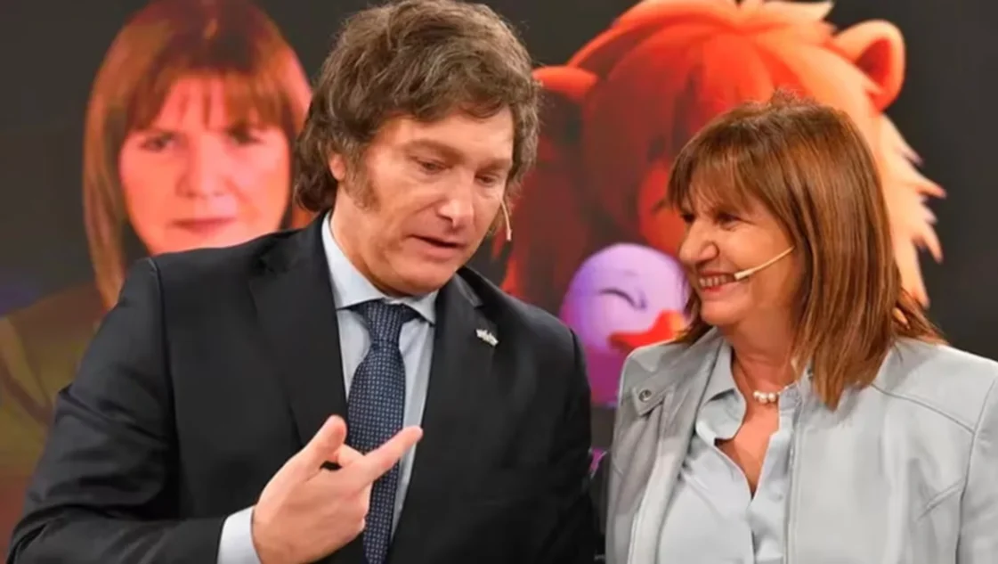 Patricia Bullrich se reúne con Javier Milei en el Hotel Libertador Patricia Bullrich se reúne con Javier Milei en el Hotel Libertador