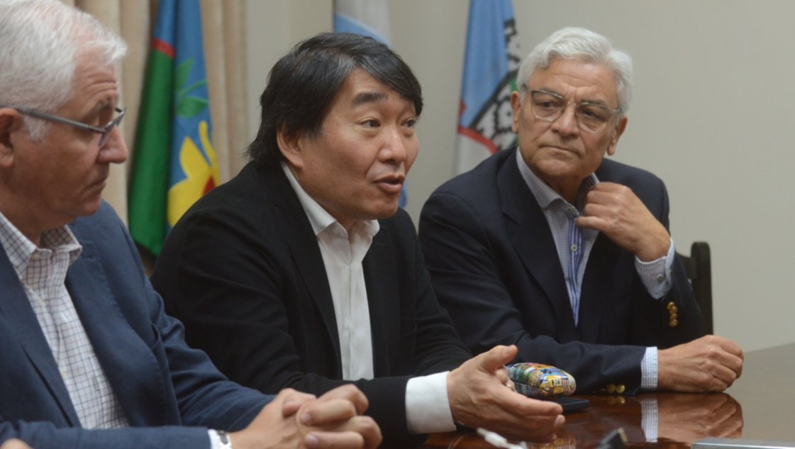 “Argentina debería analizar el modelo económico coreano”