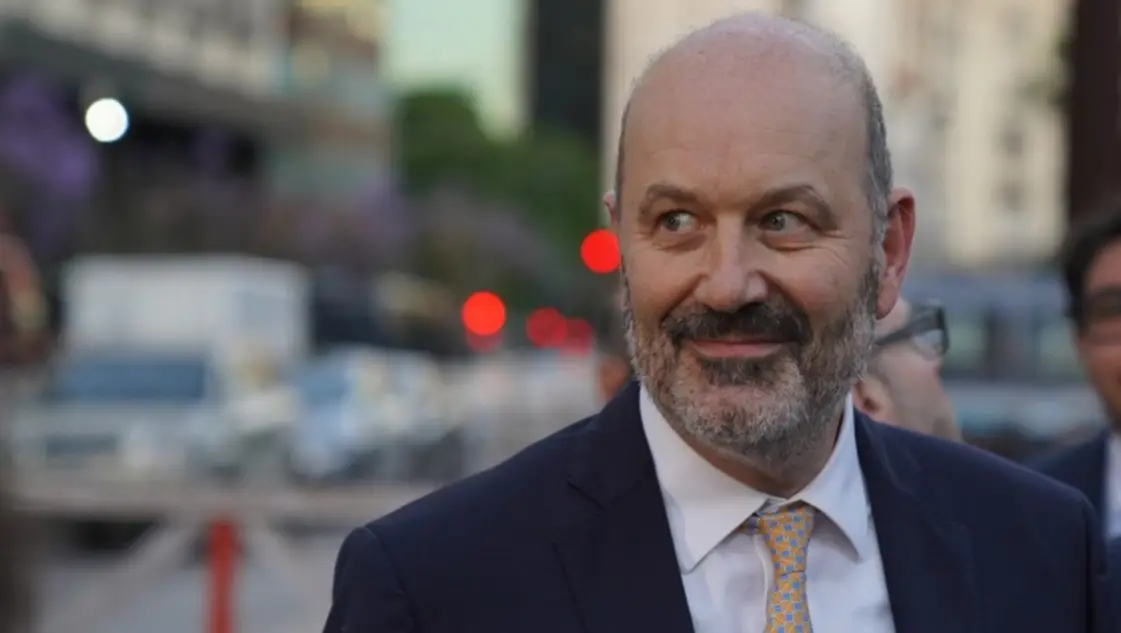 Sturzenegger detalló cómo serán los exámenes que deberán rendir los empleados públicos