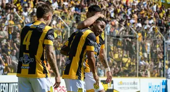 Olimpo venció a Kimberley por 3 a 1 y avanzó a los cuartos de final de la Reválida