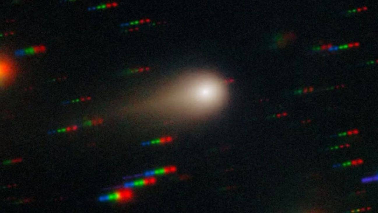 Sigue el misterio: el cometa 3I/ATLAS reapareció más luminoso tras su paso por detrás del sol