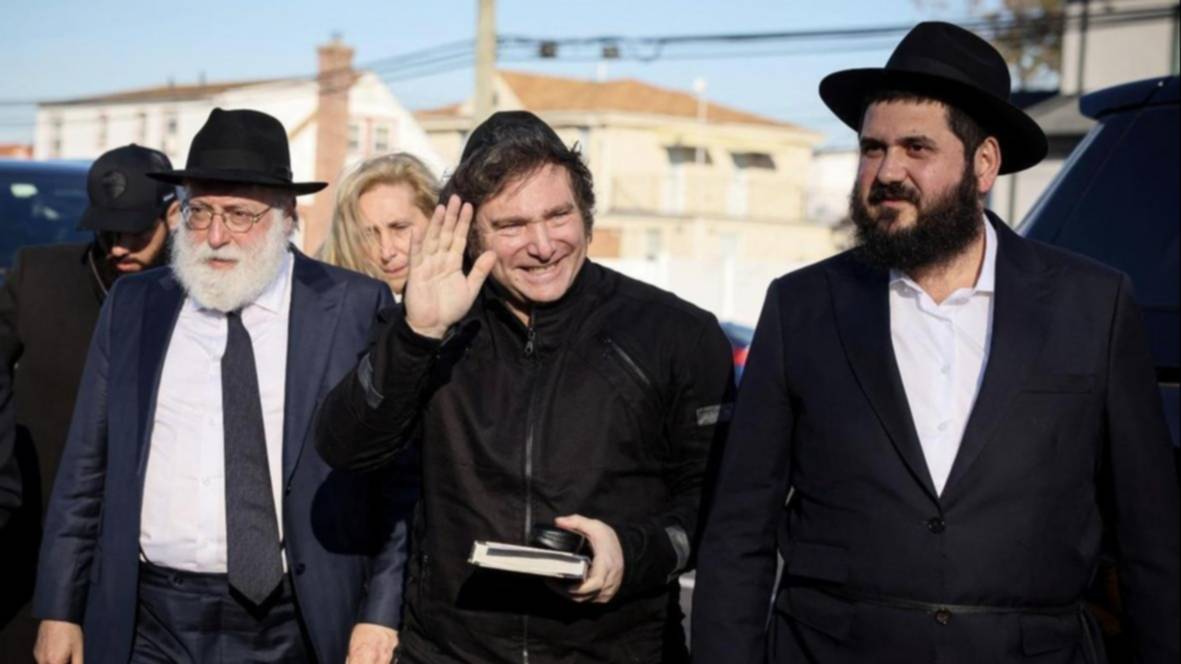 Milei visitará hoy la tumba del "rebe de Lubavitch" para agradecer su triunfo electoral
