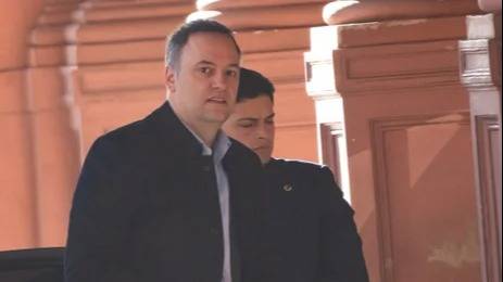 Pese a los anuncios del Boletín Oficial, Adorni corrige el organigrama de la Jefatura de Gabinete