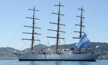 La fragata "Libertad", cada vez más cerca de casa