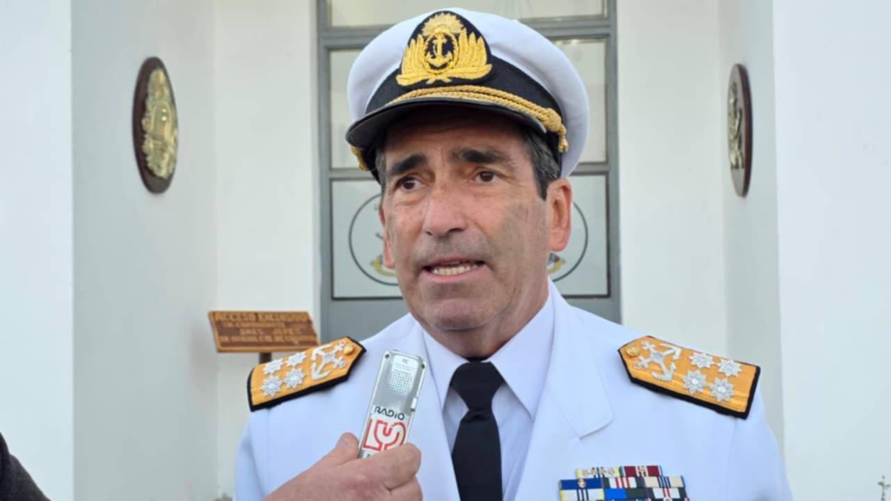El almirante Allievi habló de la situación sanitaria de la Armada