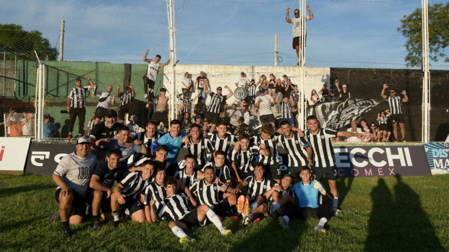 Liniers bajó a Villa Mitre en El Fortín y cerró un fin de semana perfecto