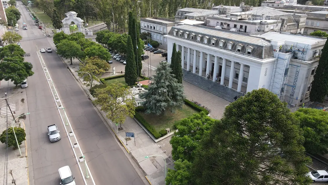 La UNS abrió la inscripción para que ingresantes 2024 accedan a becas y subsidios