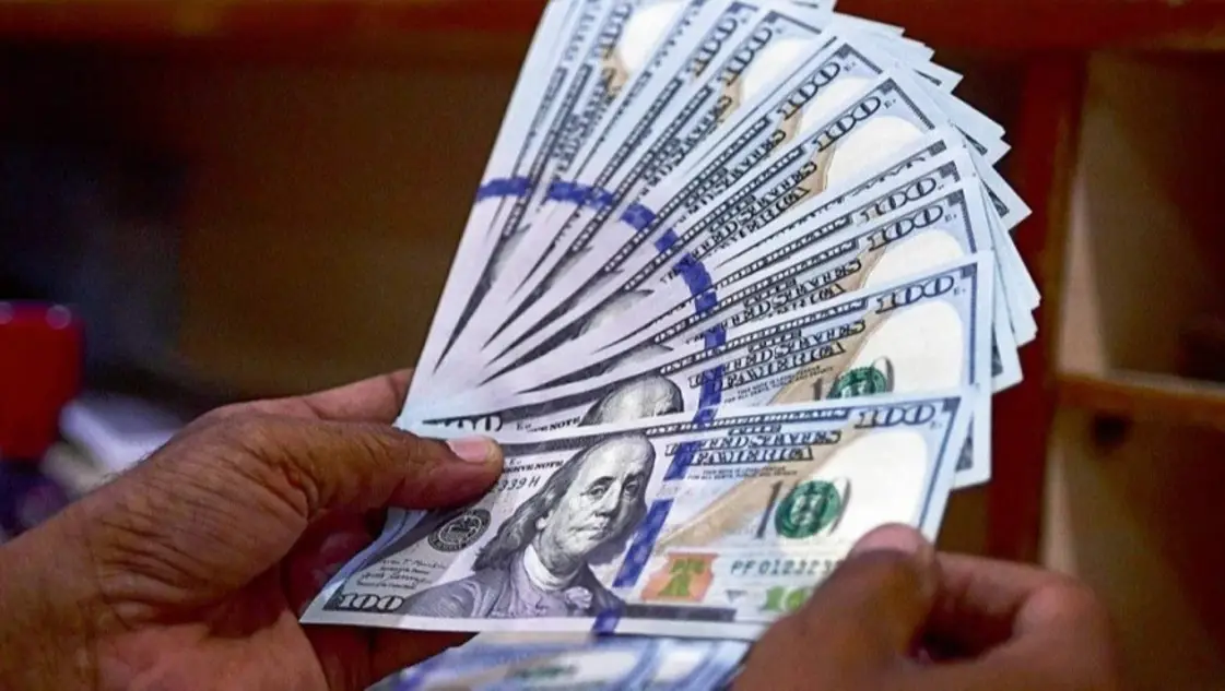 El dólar blue opera al alza: a cuánto cotiza en Bahía