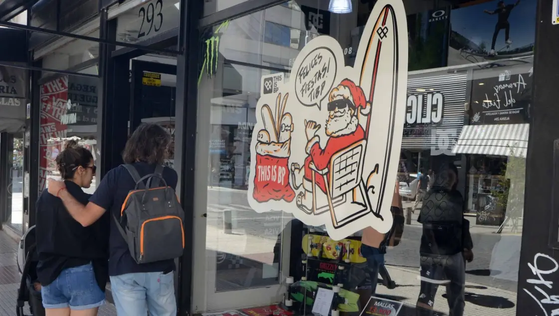 Domingos 24 y 31 de diciembre: a qué hora cerrarán los comercios en Bahía
