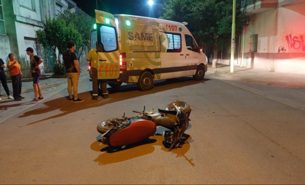 Un Motociclista Sufrió Lesiones En Un Choque Contra Un Taxi La Nueva