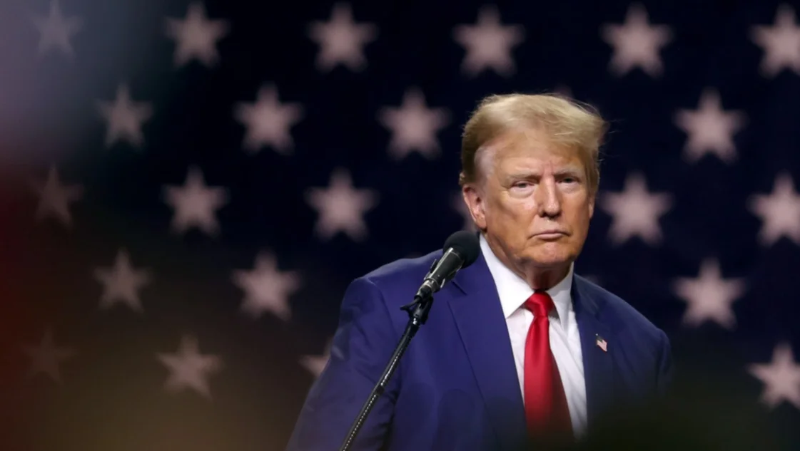 Descalifican a Donald Trump de las elecciones presidenciales de 2024 Descalifican a Donald Trump de las elecciones presidenciales de 2024